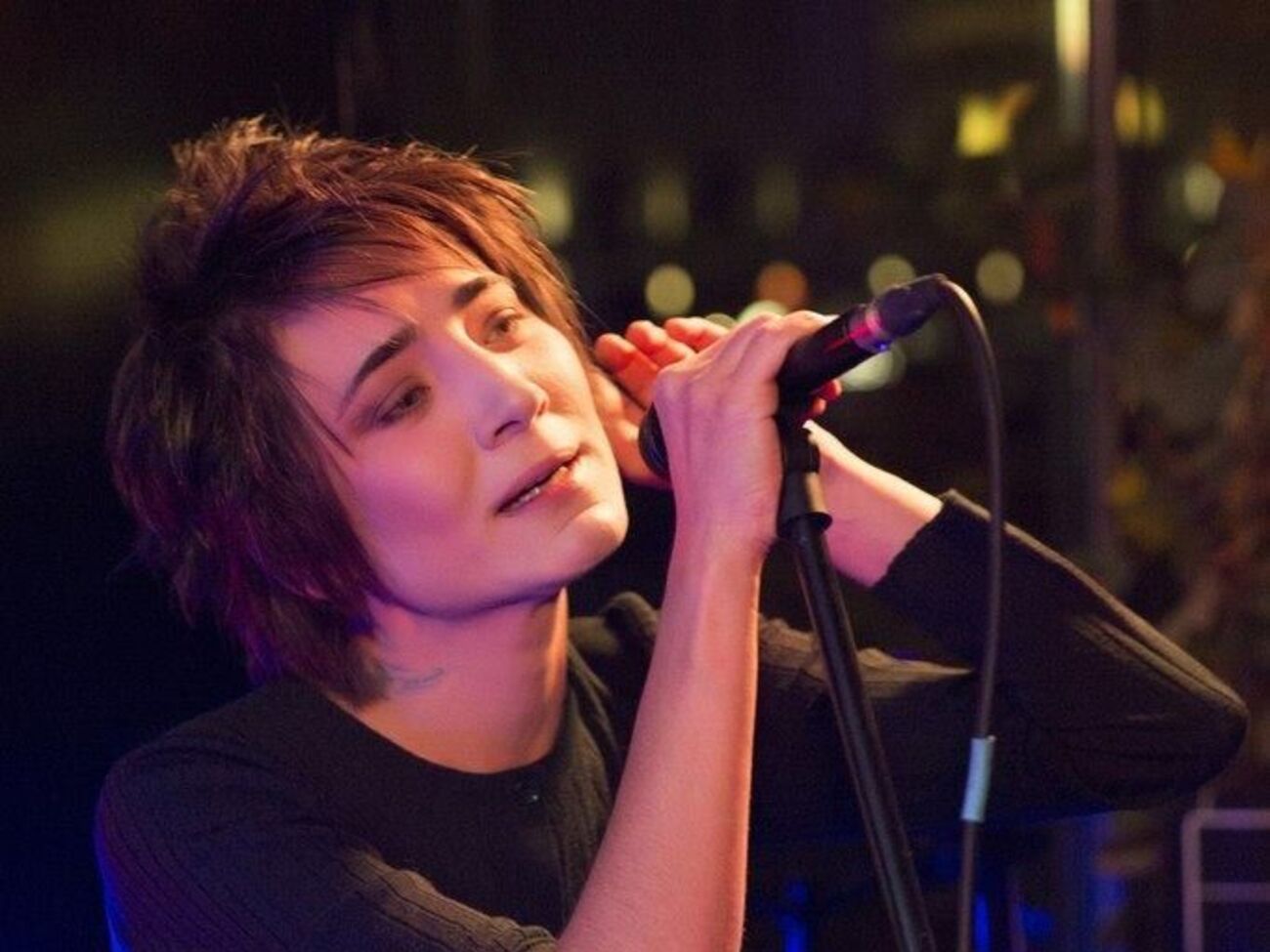 Земфира: Прямо сейчас моя страна уничтожает Украину и саму себя