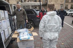 Віталій Кличко: Ці засоби спецзахисту мають бути у рятувальних служб в умовах, коли Росія продовжує ядерний шантаж