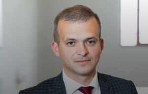 Лозинский с мая 2020 года занимал пост первого заместителя главы Минрегиона