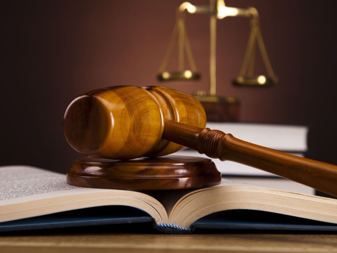 Суд арестовал имущества почти на 1 млрд грн