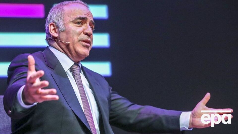 Каспаров зазначив, що воєнних злочинців "тисячі"