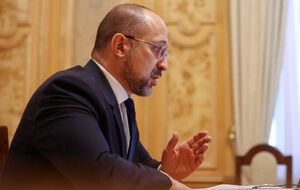 Шмигаль називав три регіони, де під'єднали до тепла найбільше об'єктів
