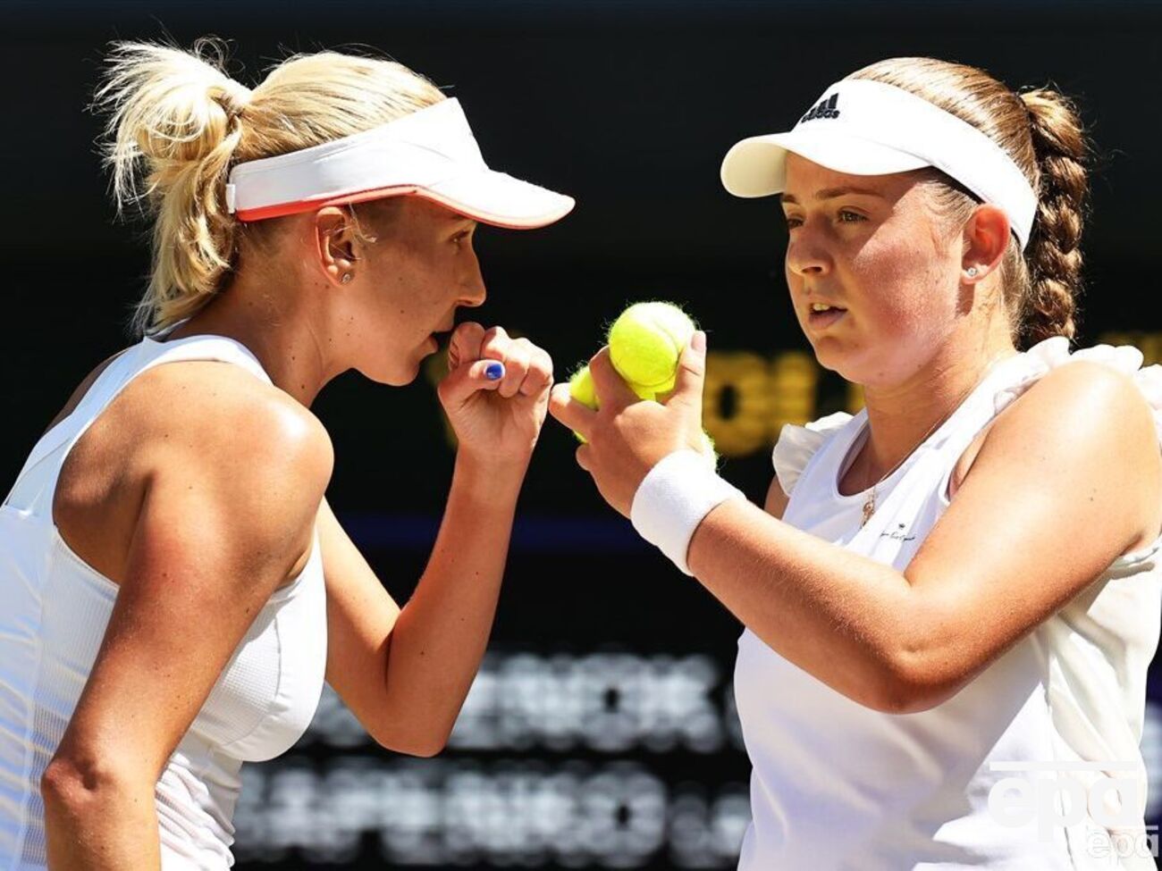 На Итоговом турнире Киченок (на фото слева) и Остапенко выиграли один поединок из четырех