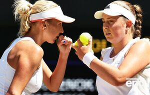 На Итоговом турнире Киченок (на фото слева) и Остапенко выиграли один поединок из четырех