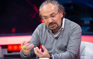 Шустер: Заходу треба всім разом дати в морду росіянам