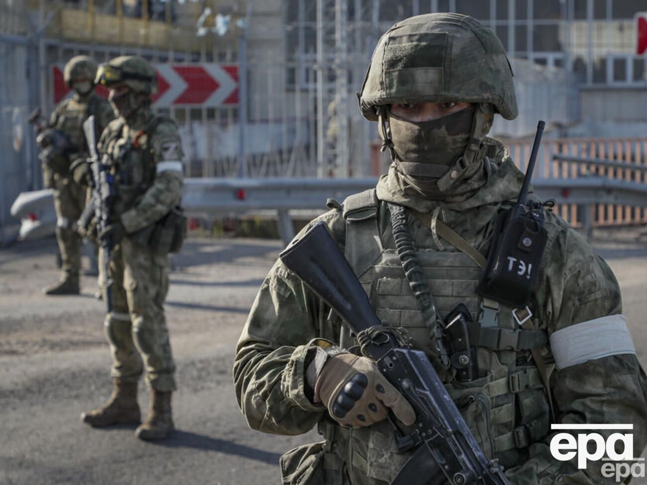 Оккупанты и боевики жгут свои боеприпасы и сдают позиции, рассказал один из террористов