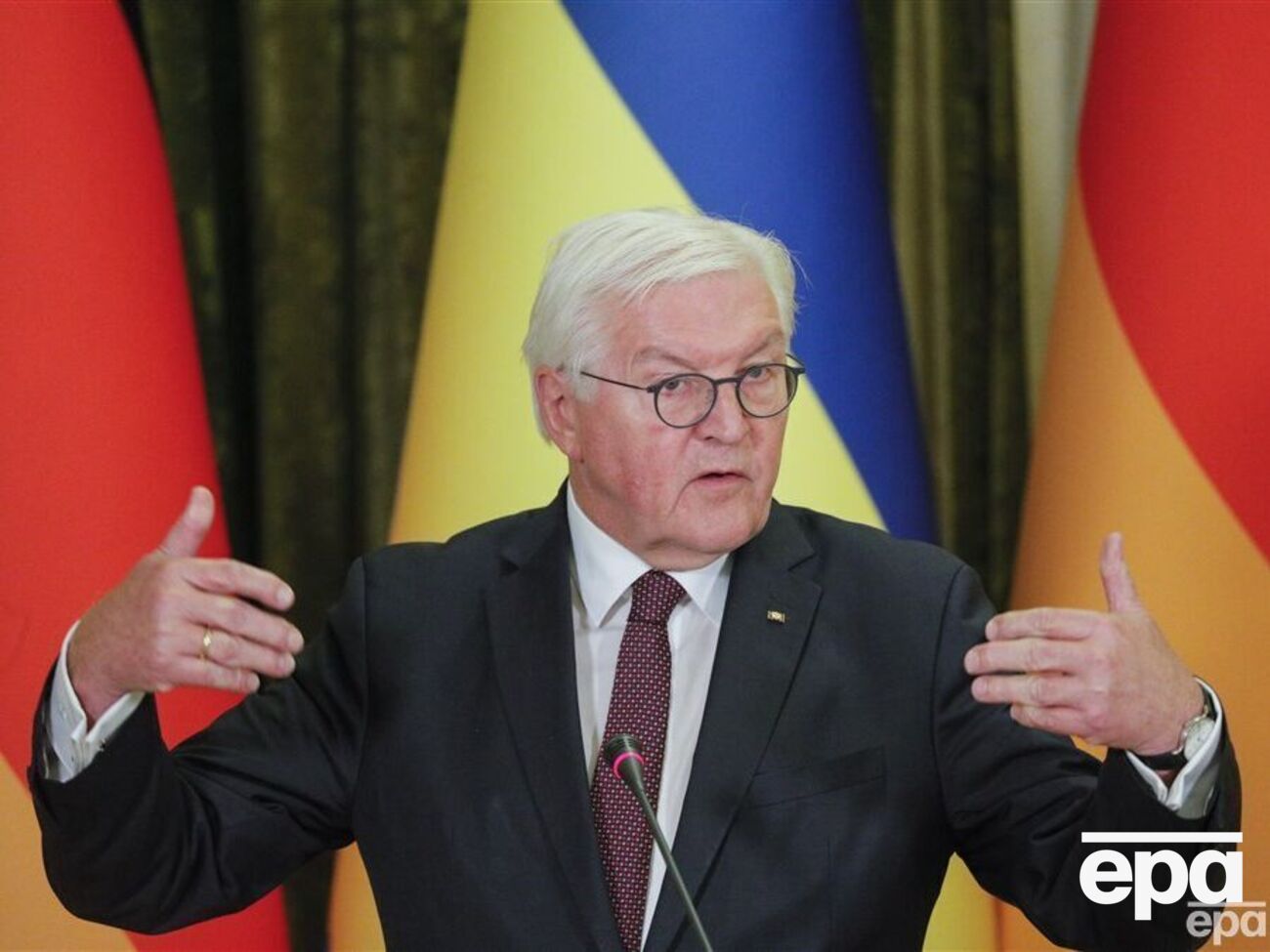 25 жовтня Штайнмаєр відвідав Україну