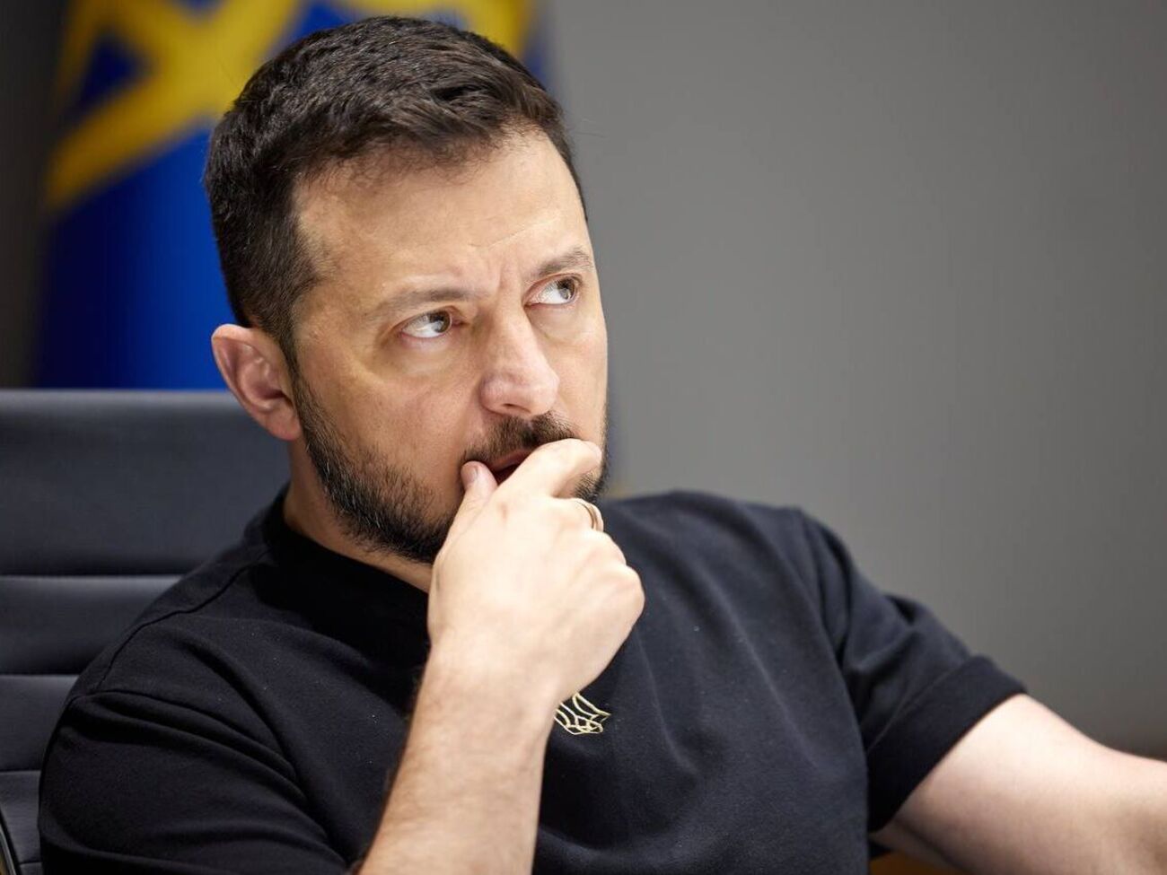 Зеленский считает переход пяти стратегических предприятий в госсобственность на время военного положения правильным шагом