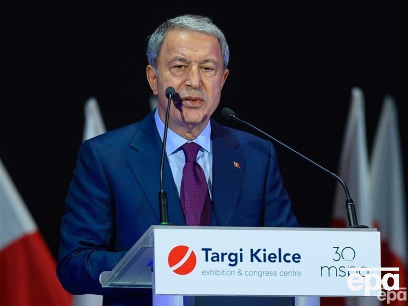 Акар заявил, что Турция выступает с идеей продлить действие "зерновой сделки" еще на год