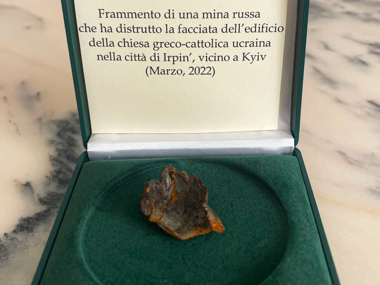 Подобные фрагменты российских мин&nbsp;&ndash;&nbsp;видимые знаки тотального уничтожения и смерти, которые Россия несет на украинскую землю, отметил Святослав