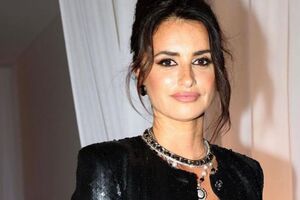 Крус заявила, что "из-за войны в Украине тысячи семей и детей в африканских странах находятся на грани голода"