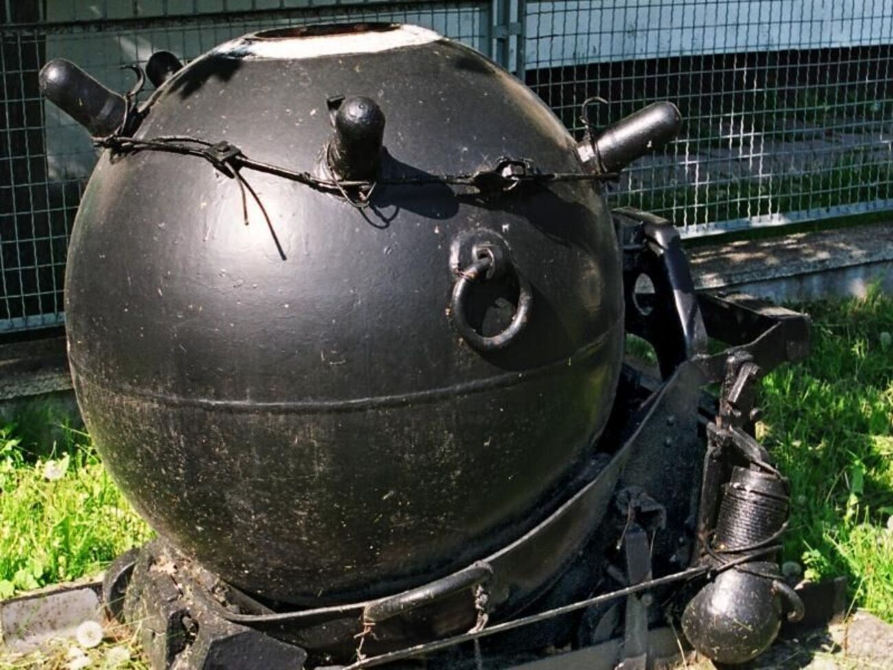 Морські міни може виносити на берег штормом