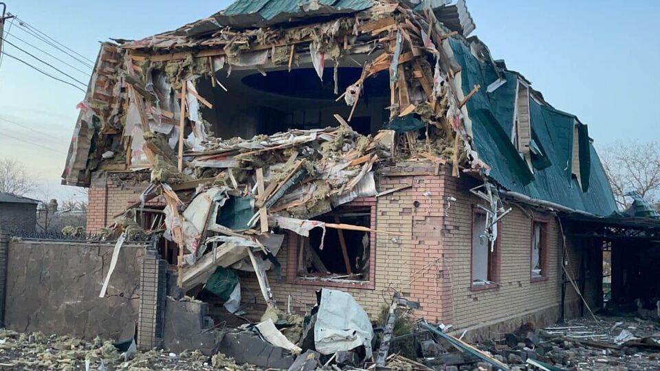 Унаслідок ракетного удару по Краматорську зафіксували серйозні руйнування будинків у приватному секторі, зазначив мер