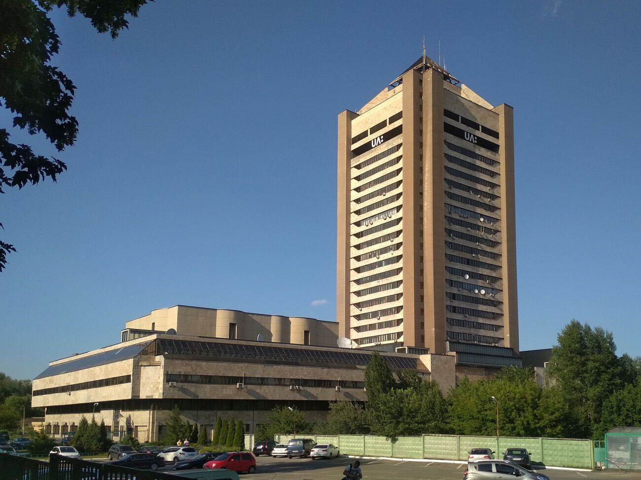 Киевский телецентр будет временно законсервирован, сообщили в Общественном