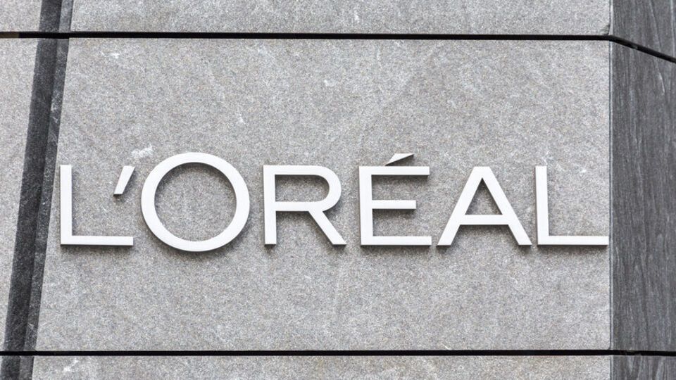 В мае L'Oreal временно закрыл свои магазины и онлайн-магазины в РФ
