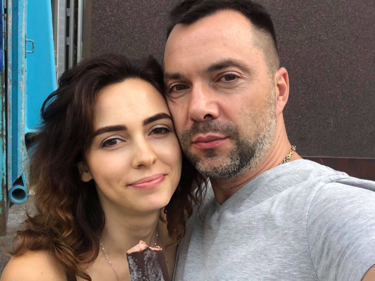 Дружина Арестовича зізналася, що поки не думала, якою першою леді вона буде, якщо її чоловік стане президентом