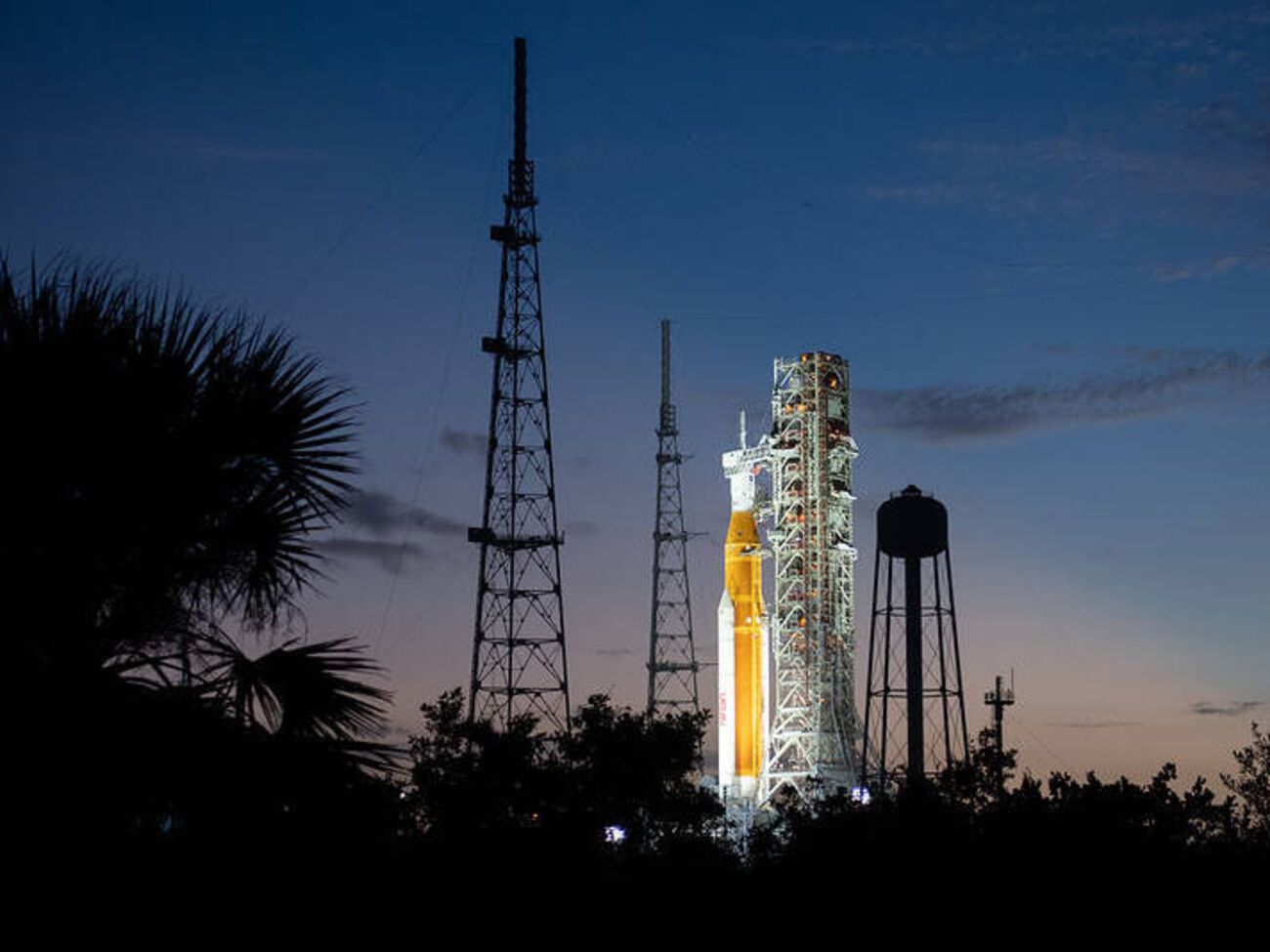 У NASA очікують на безпечні умови для повернення співробітників на роботу в центрі