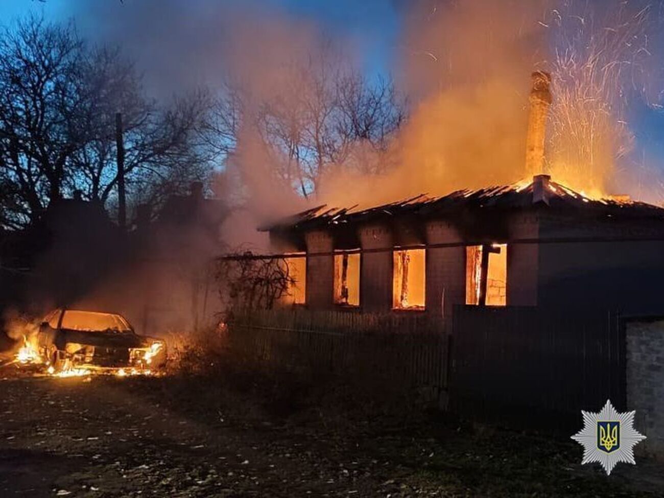 Вражеские снаряды унесли жизни и травмировали гражданских жителей, разрушили дома, отметили в полиции Донецкой области