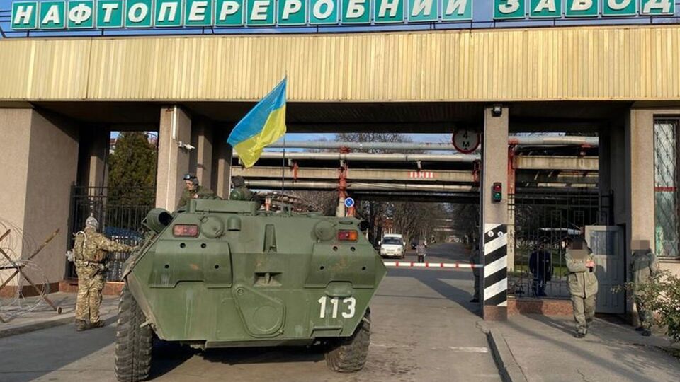 Сотрудники СБУ и БЭБ проверяют информацию об уклонениях менеджментом компании от уплаты обязательного акцизного сбора