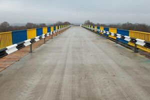 400-метровый мост через Десну снова соединяет Сумскую с Черниговской областью кратчайшим путем, отметил Живицкий