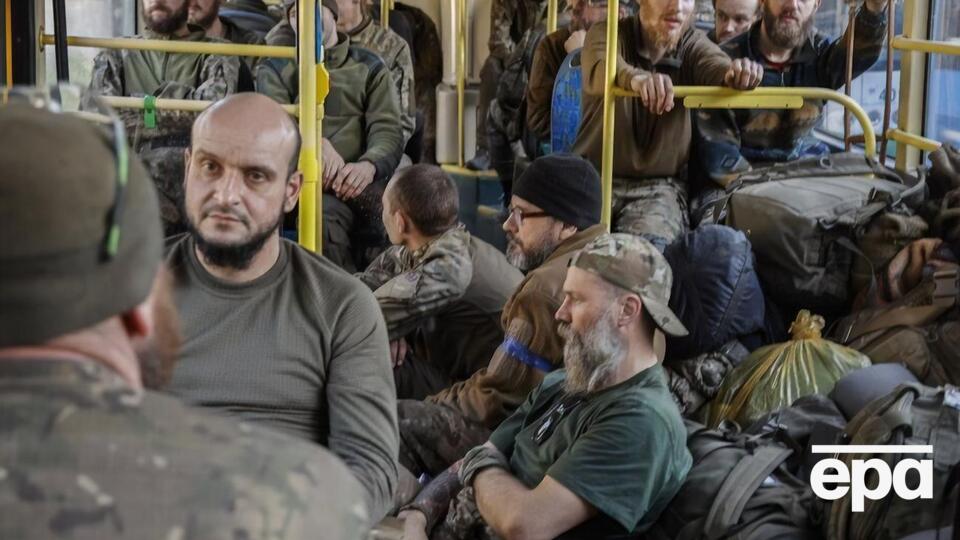 Українські військовослужбовці покинули "Азовсталь" у травні