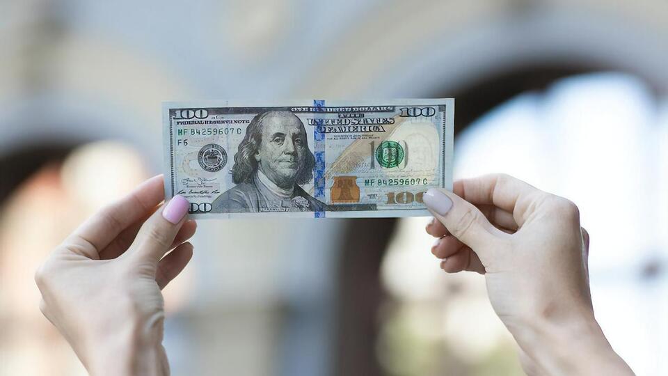 24 лютого НБУ зафіксував курс гривні до іноземних валют