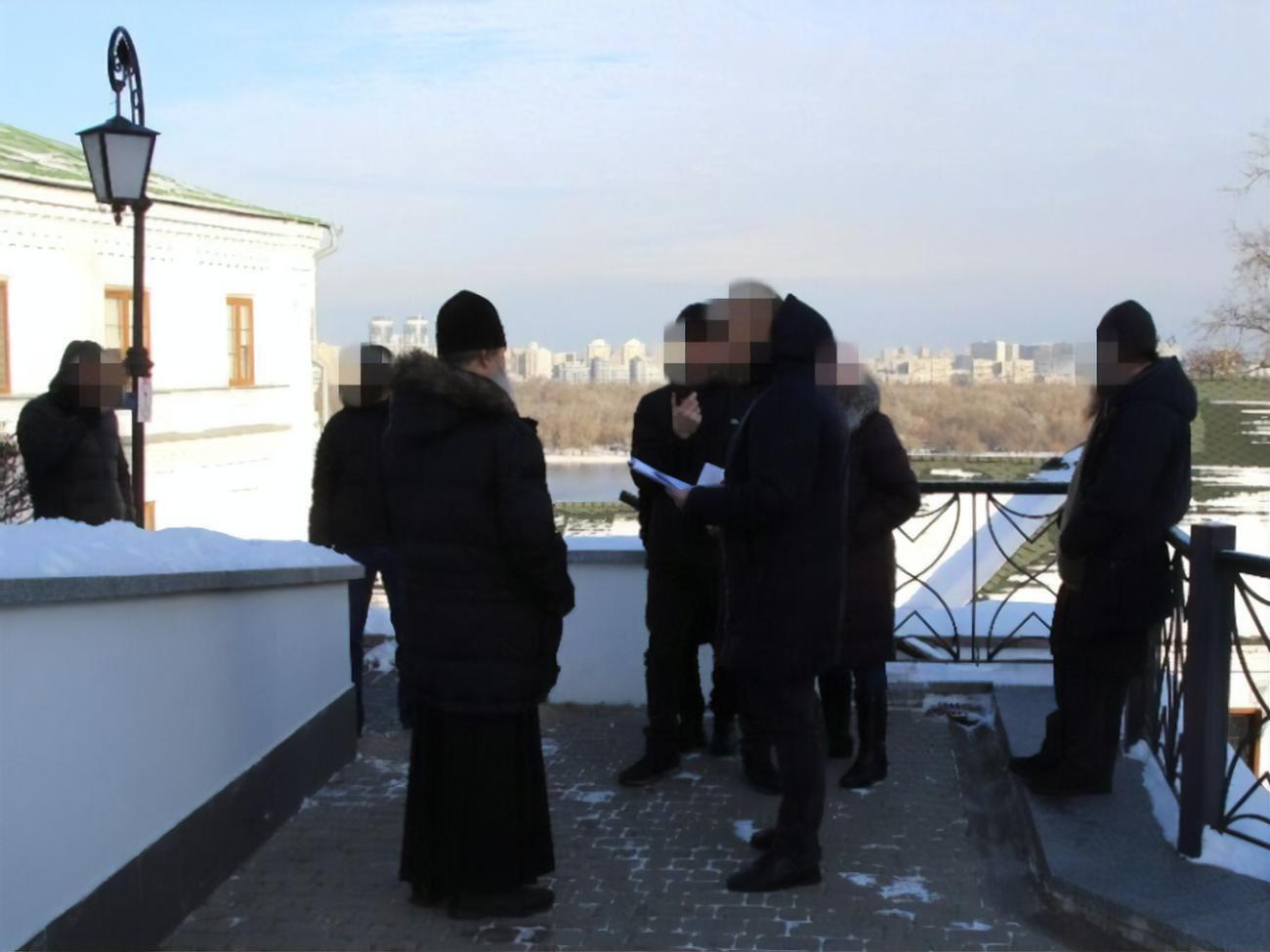 Священнослужителям объявили о подозрении