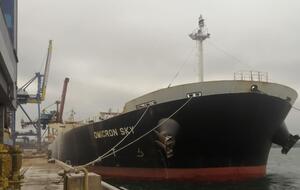 Вышедший в море караван состоит из трех судов