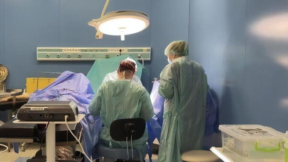Врачи прооперировали женщину с редкой генетической патологией