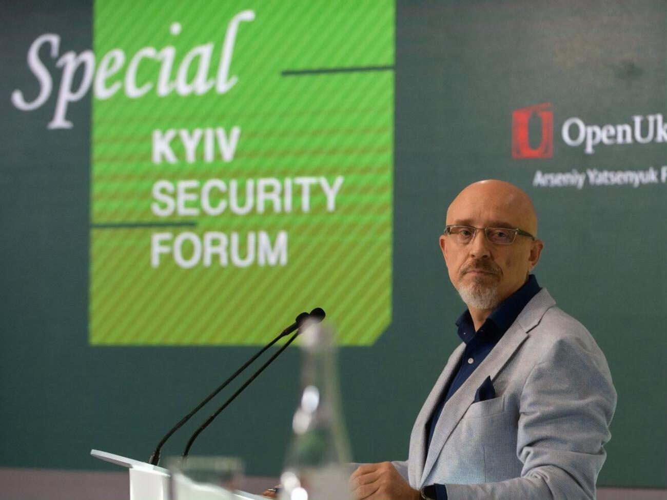 Перемога не забариться, якщо ми зберігатимемо єдність і стійкість&nbsp;&ndash; глава Міноборони