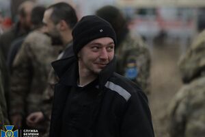 Четвертий за два тижні обмін. У СБУ показали захисників, яких Україна звільнила з полону РФ. Фоторепортаж