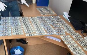 Руководитель Гослекслужбы подал заявление в НАБУ и предпринимателя задержали при передаче взятки, сообщают в СБУ