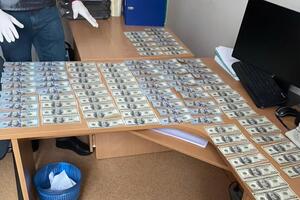 Керівник Держлікслужби подав заяву до НАБУ і підприємця затримали під час передавання хабаря, повідомляють у СБУ