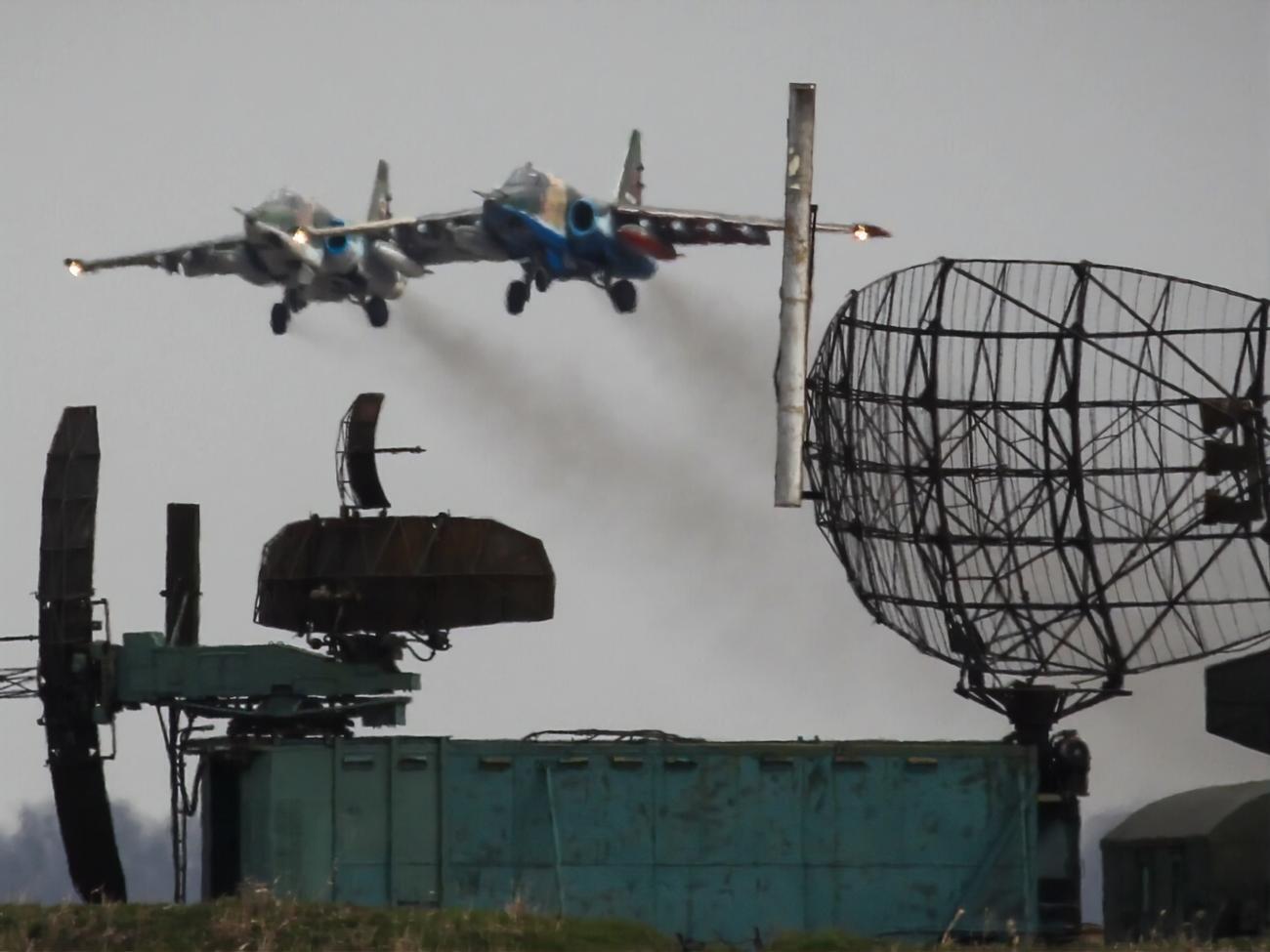 На російських військових аеродромах у Криму є склади із боєприпасами, зазначили журналісти "Радіо Свобода"
