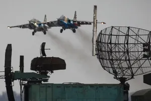 На российских военных аэродромах в Крыму есть склады с боеприпасами, отметили журналисты "Радіо Свобода"