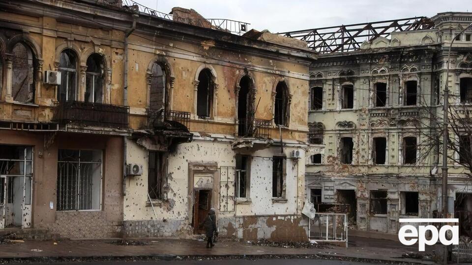 Діти полізли для зйомок у руїни