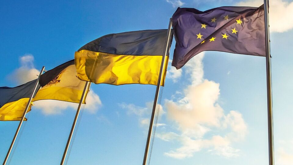 ЕС согласовал выделение Украине помощи, которая покроет около половины потребности украинского государственного бюджета