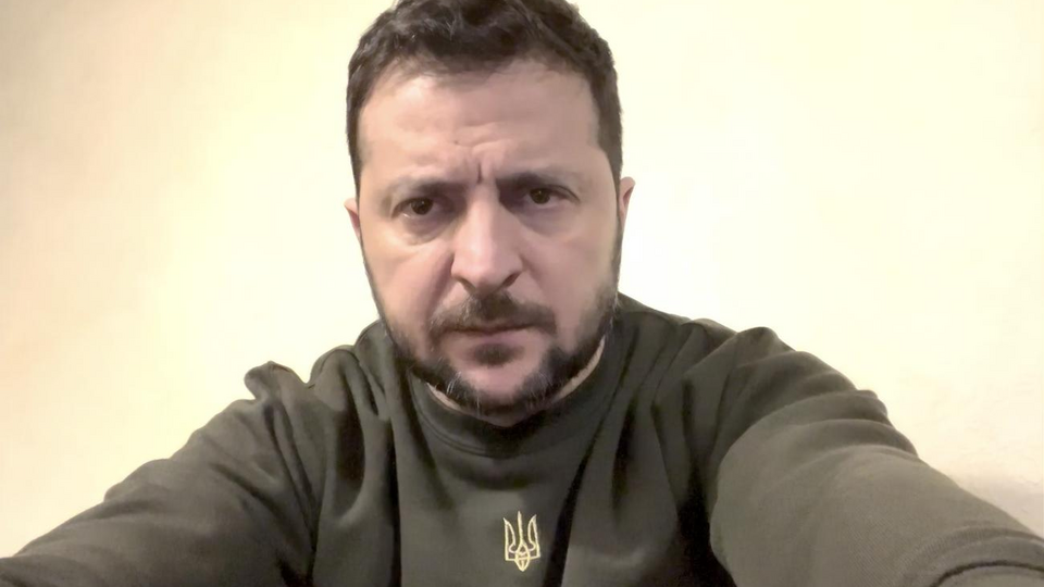Зеленський: Наші енергетики й комунальники роблять справді героїчні речі, за тижні відновлюючи те, що взагалі-то вимагало б місяців роботи