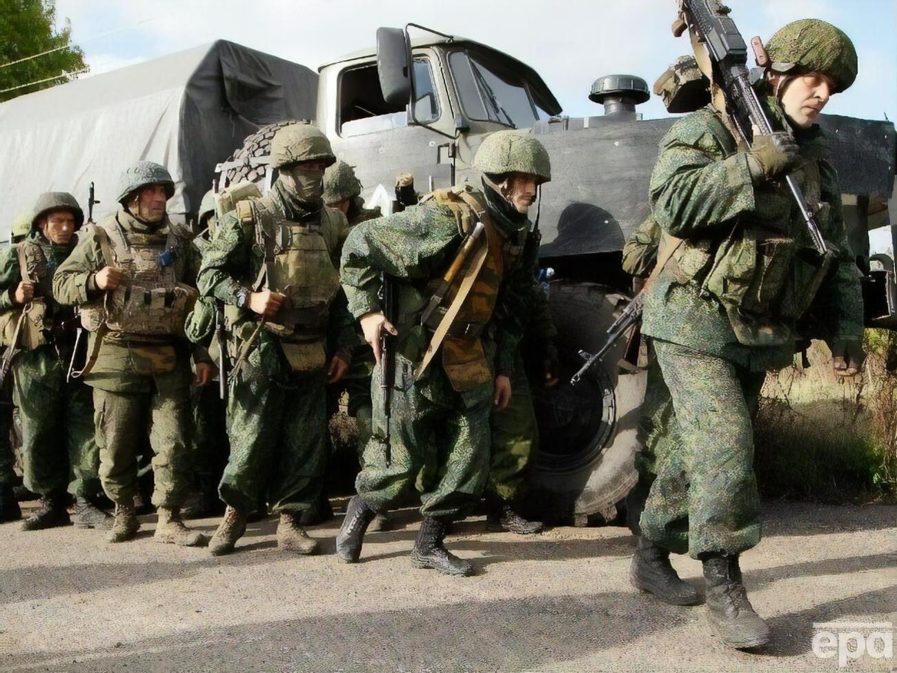 Оккупанты пытаются призвать в свою армию жителей оккупированной Луганской области