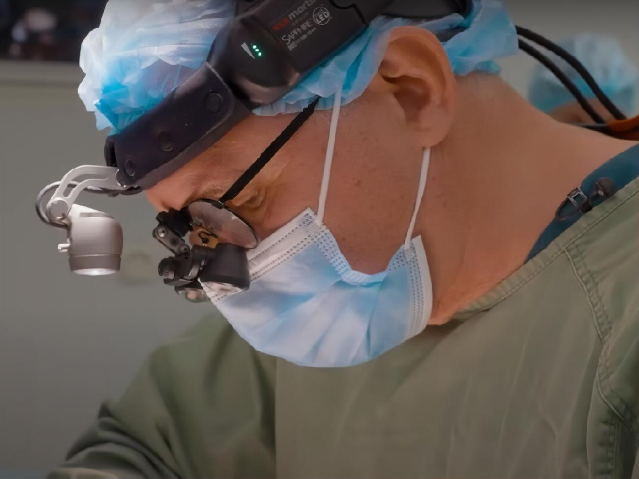 Тодуров розповів, як йому водій не повірив, що у нього в контейнері серце