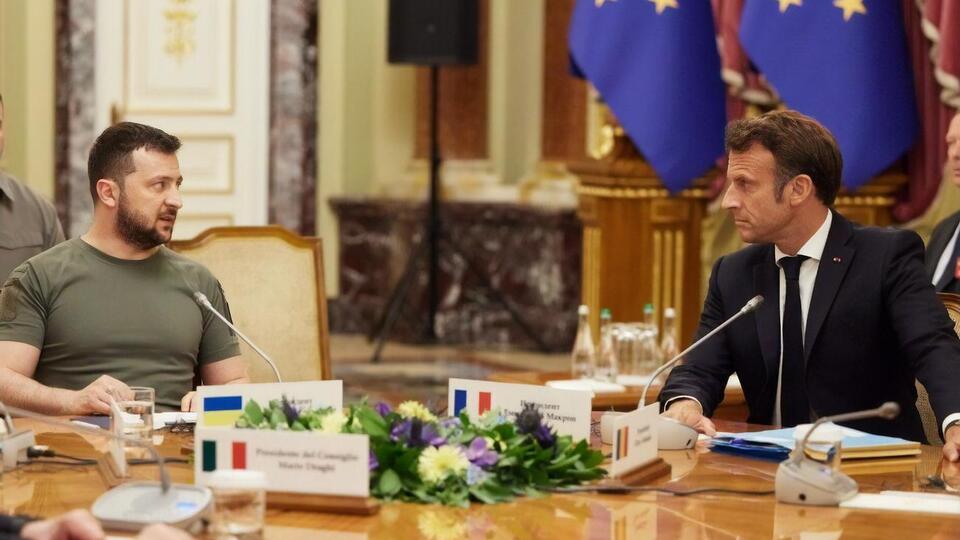 Зеленський і Макрон обговорили конференцію щодо підтримки України в Парижі