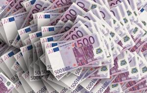 Шмигаль зазначив, що гроші виділили на 83 об'єкти