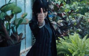 В TikTok стал популярным танец главной героини сериала "Уэнсдей"