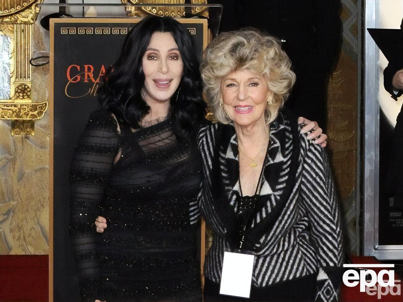 Шер&nbsp;&ndash; старшая дочь Холт