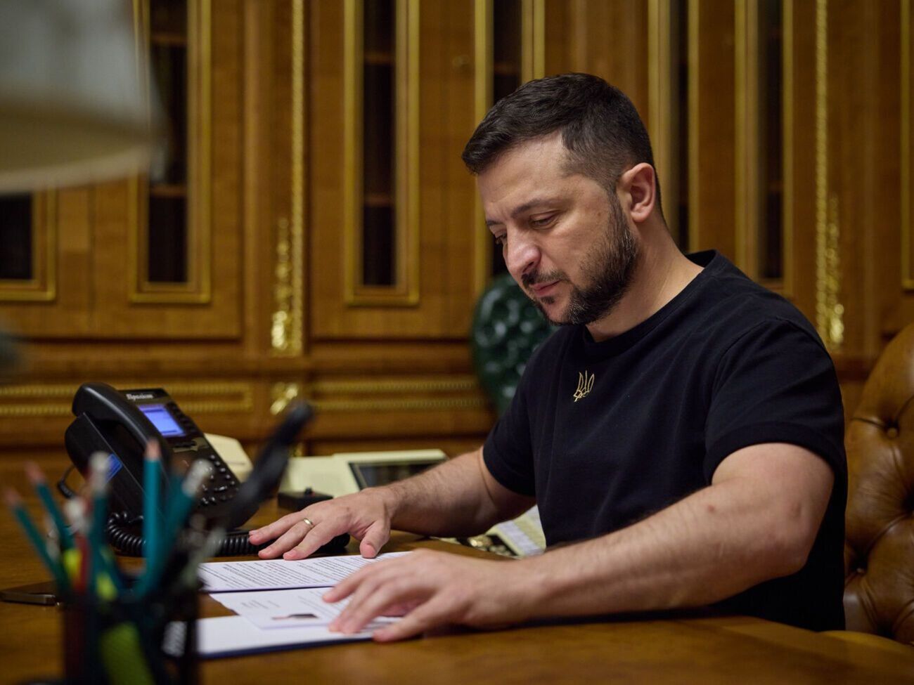 Розмову з Макроном Зеленський (на фото) назвав "змістовною", а з Ердоганом &ndash; "конкретною"