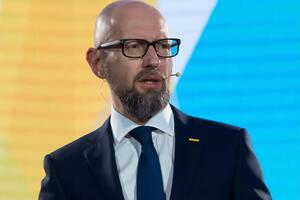 Яценюк: Путін оголосив війну всьому вільному світу