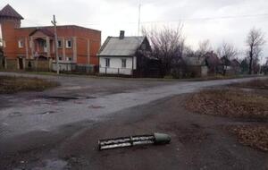 Російські снаряди влучили по центральній частині міста