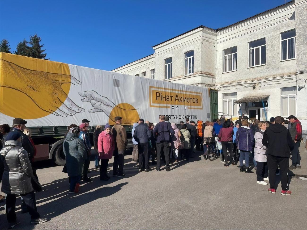 Загалом Фонд уже передав Сумській області понад 14 тис. наборів із харчовими продуктами