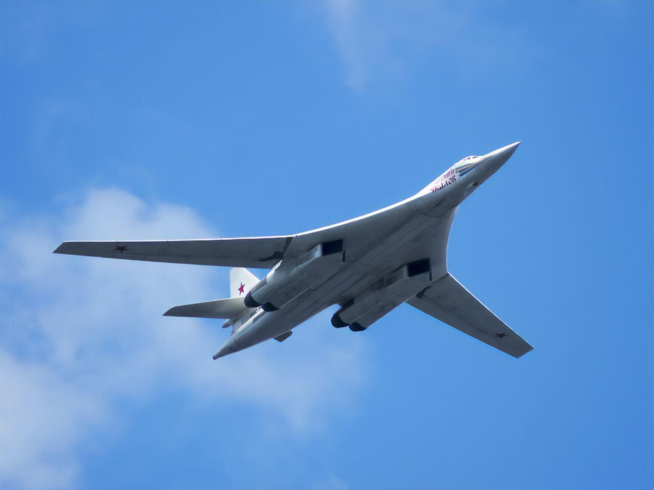 Стратегічні бомбардувальники Ту-160 колись базувалися в Україні, але зрештою дісталися Росії
