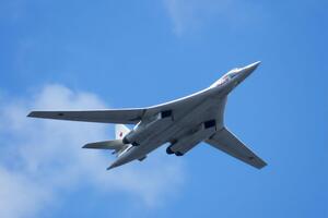 Стратегічні бомбардувальники Ту-160 колись базувалися в Україні, але зрештою дісталися Росії